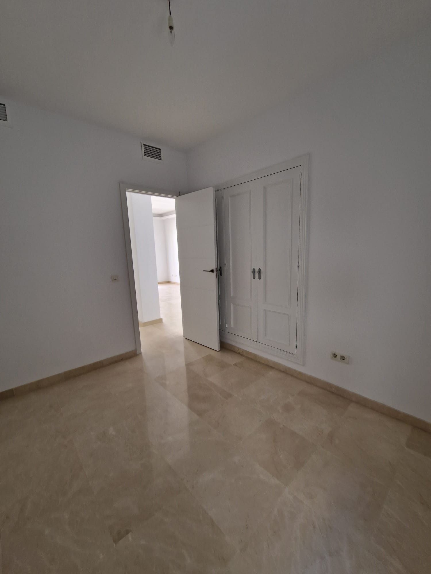 5a7facbca70bd52afdeb4ee48cca0825 - 16