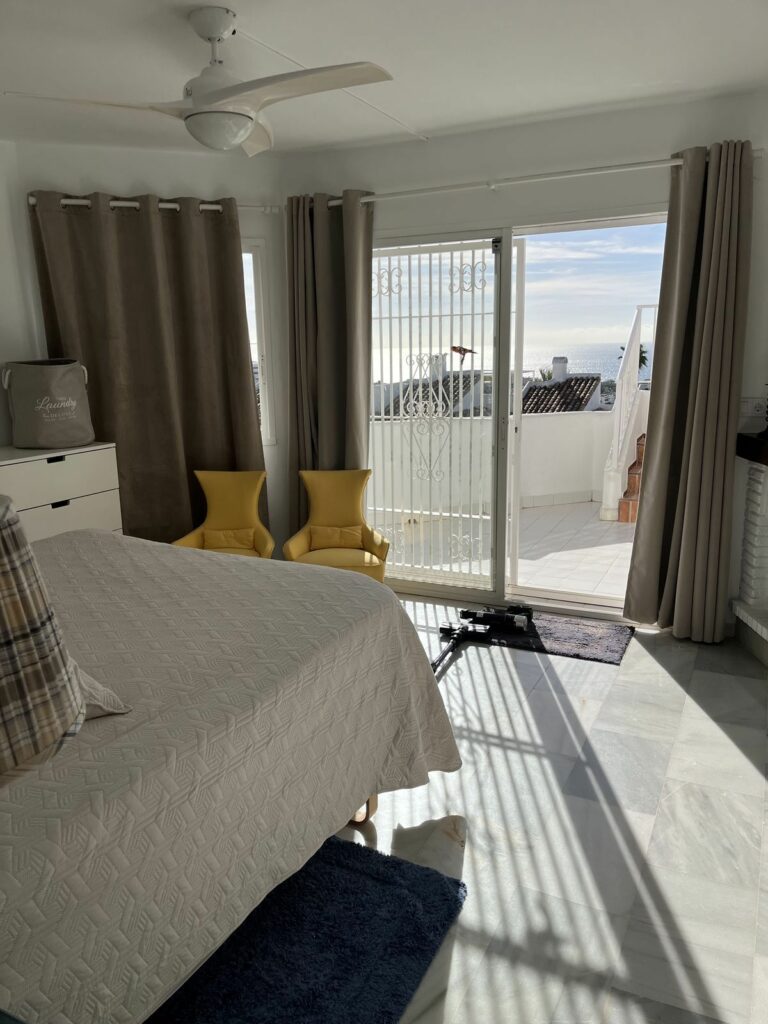 5aa874d28c7962bce4681ba6c91e44cd - 15