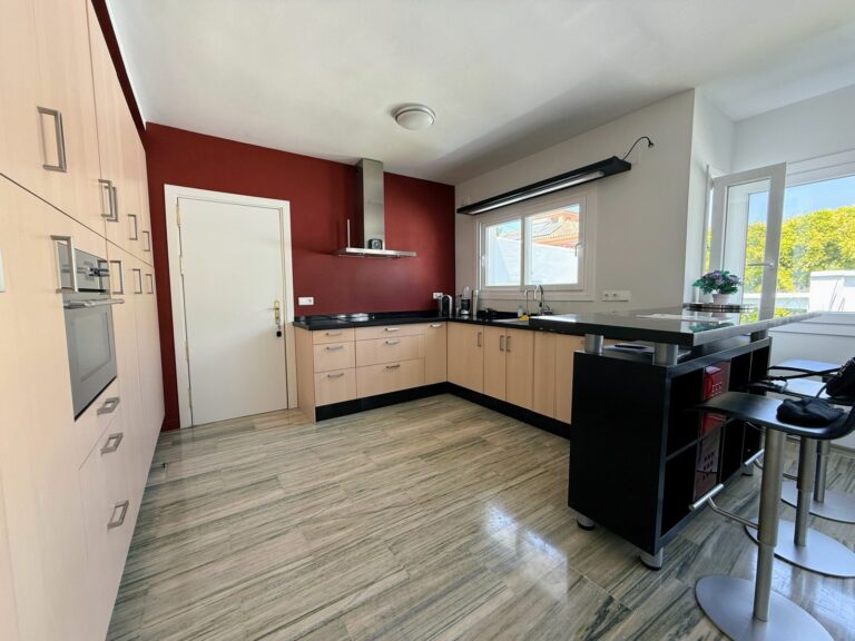 5aca9599775b6a2ff8bd60bacc3270a0 - 8