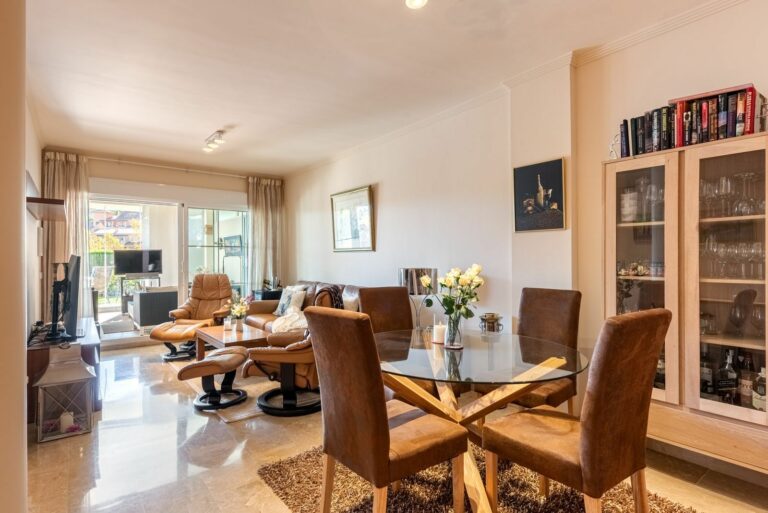 5af4e7c9bd094588b60553503d411c3e - 14