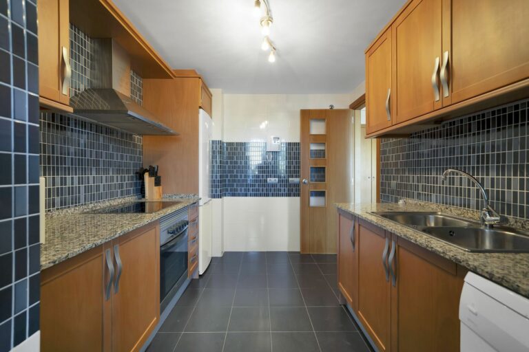 5b089e265e1d03b126c94ec3aa195cb9 - 14