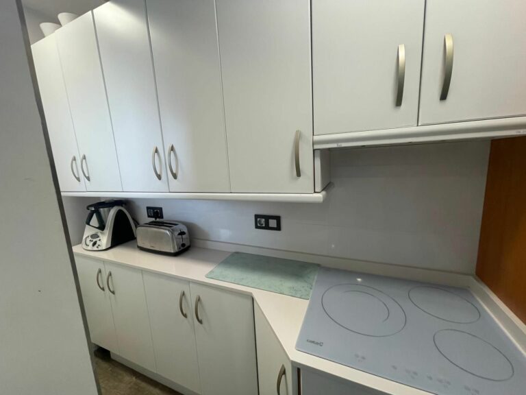 5b30bbc6425a81bfda17c8a8ffb5db3b - 13