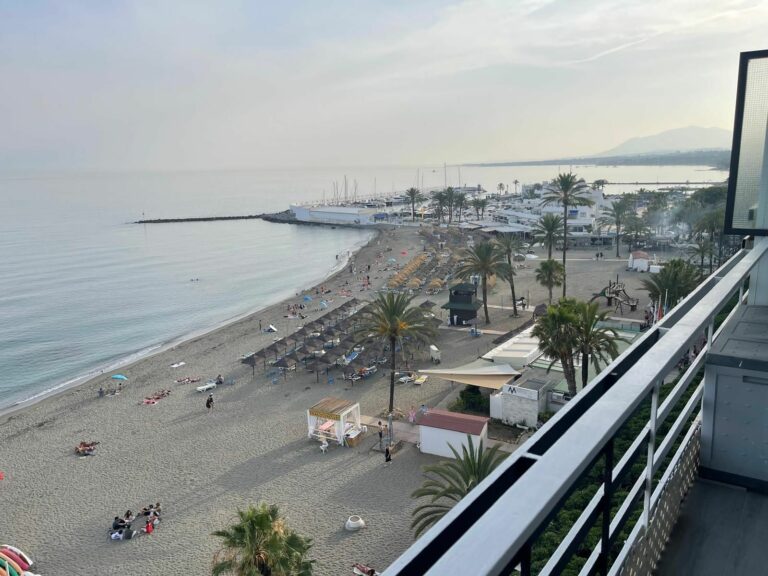 5b30bbc6425a81bfda17c8a8ffb5db3b - 6