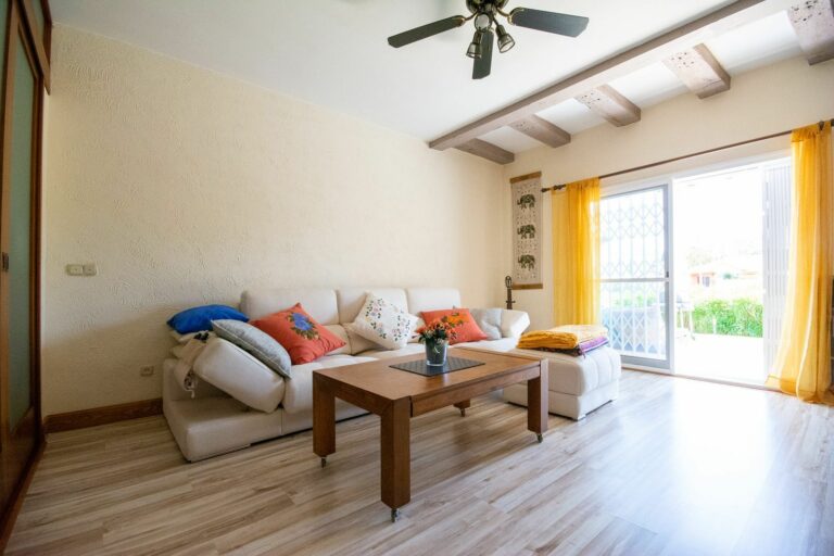 5d14c64e5d5e5ab11f0fd6f0aaf7759d - 4