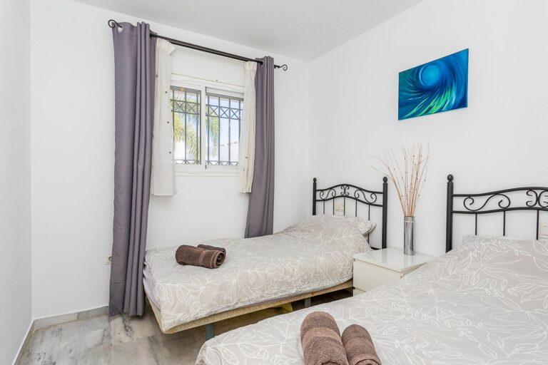 5ddeb6fe67381ca346ee47a9abdd157d - 9