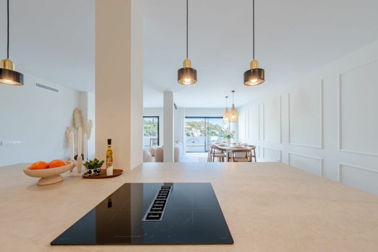 5fb8900faf654c309e167888c498b9bf - 6