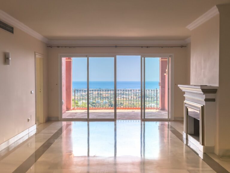 602d0ef3c98534a092e9a467ec42d365 - 1