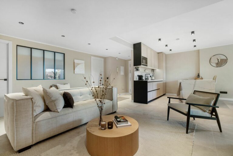 602d26198c6a96bffd66a9b671243700 - 10