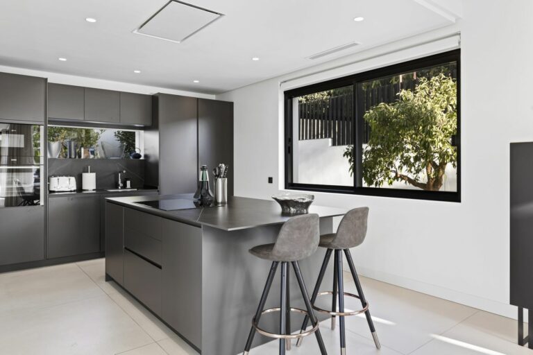 609ff0d2d1832dfe2416811f69e09b48 - 13