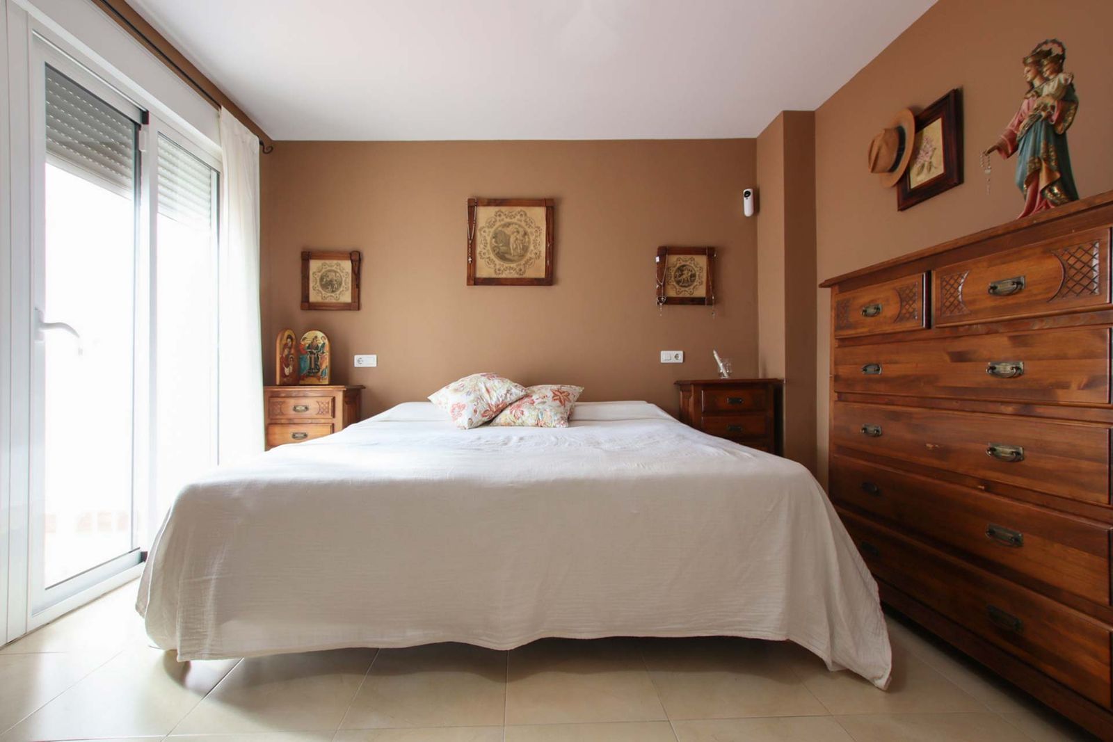 60e521255edb8f70ab2f19150755bda2 - 15