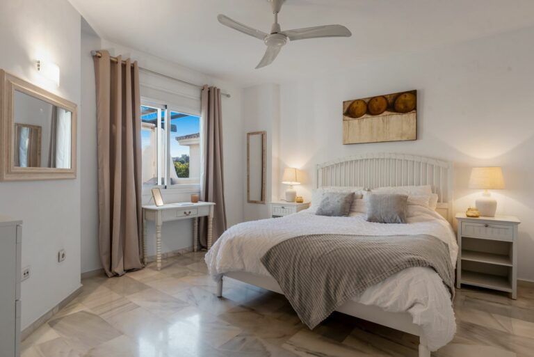 62d30253e5d4d7e28595907778e48718 - 13