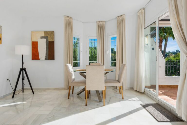 62d30253e5d4d7e28595907778e48718 - 3