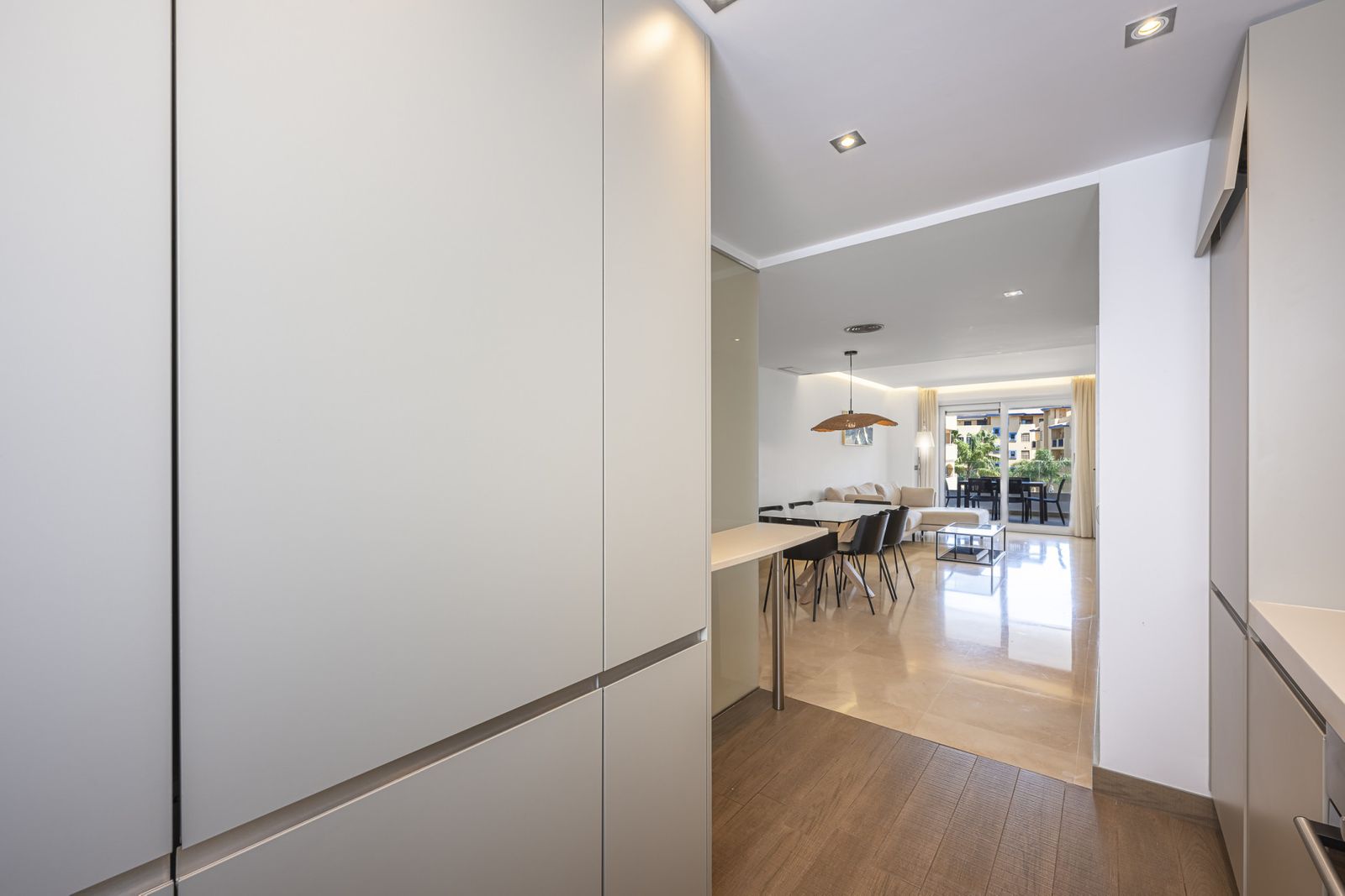 635697d120e37dccf42238d999d12ba1 - 11