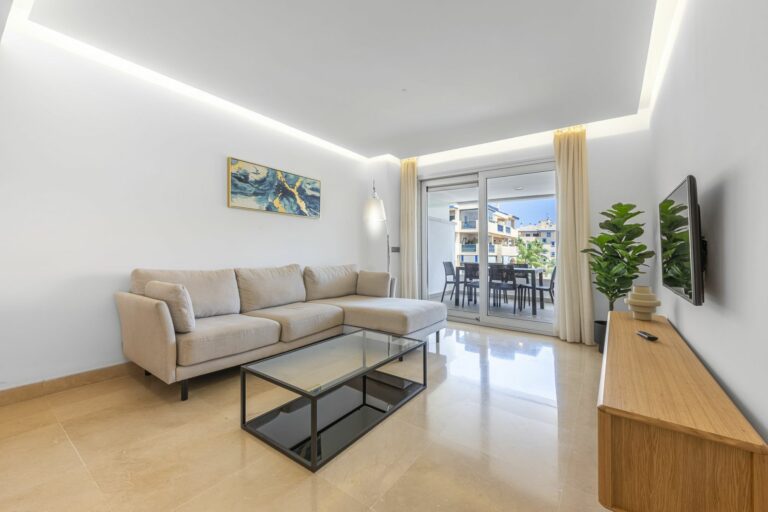 635697d120e37dccf42238d999d12ba1 - 12