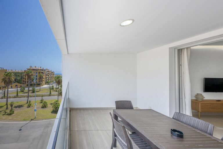 635697d120e37dccf42238d999d12ba1 - 13