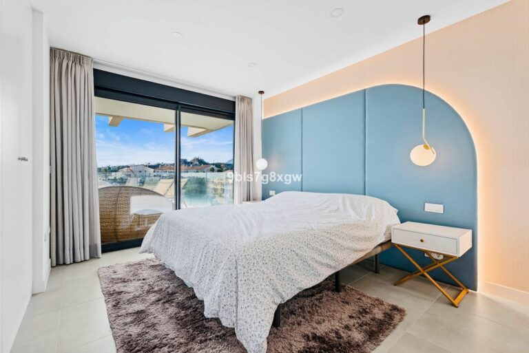 63de003cd7815a96572a6b98dd7c4cee - 7