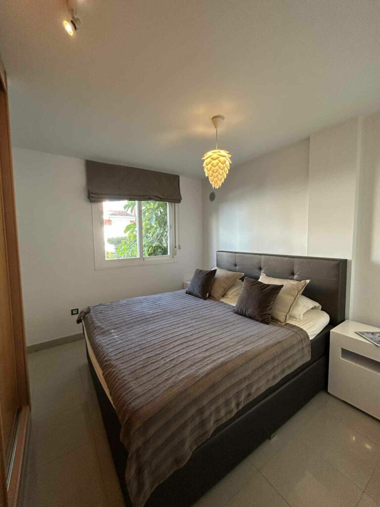 63ee27534919e44066e348300098e9fe - 14