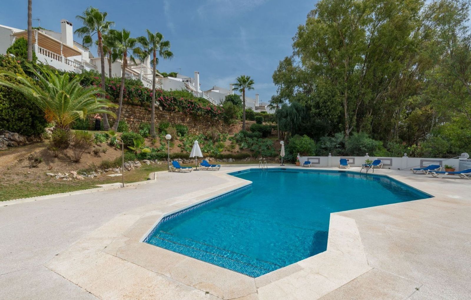 643d114d475b110269b15afd222c23e7 - 2