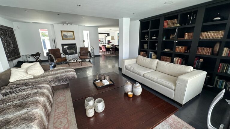 64b618af05e2ac3447d38ba74f44b7b9 - 15