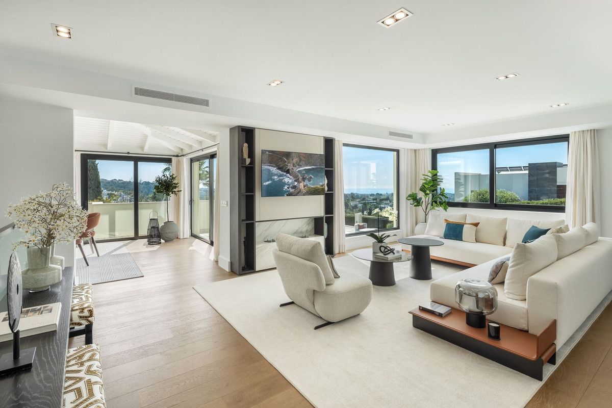 66bd033f52cbd95ec8d7639b81625517 - 11