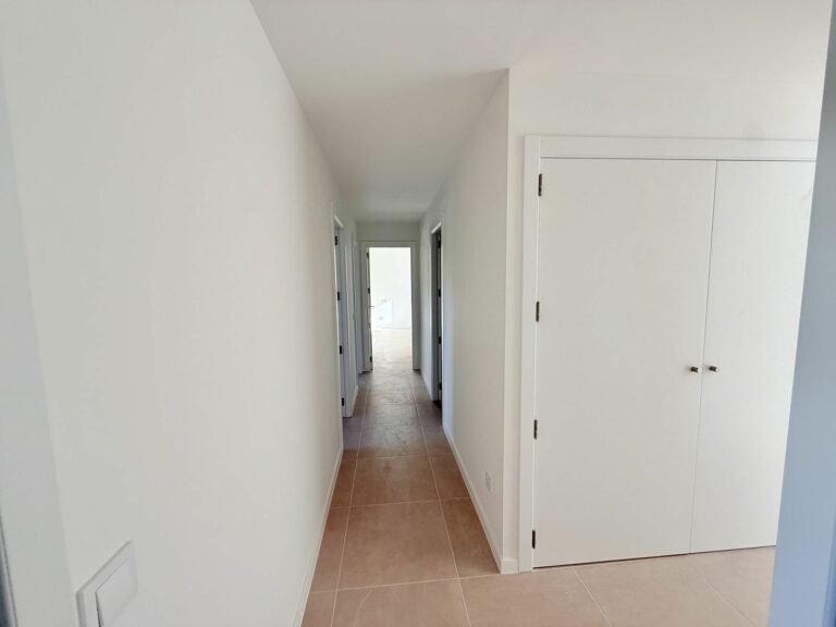 671188b860814e67db0cf100415921b3 - 15