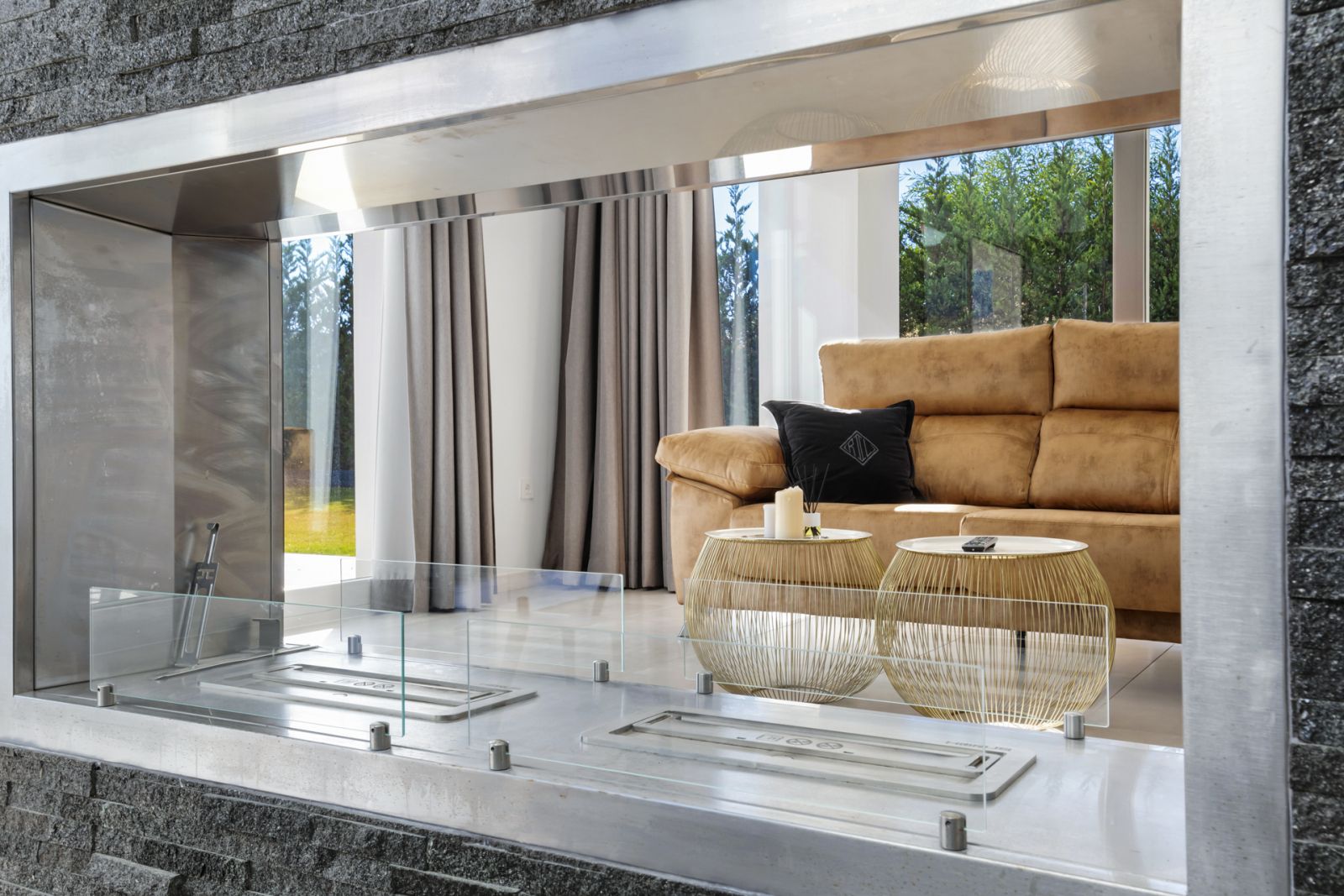 677c92d99cc341ce57b7a6eed78e7c18 - 16