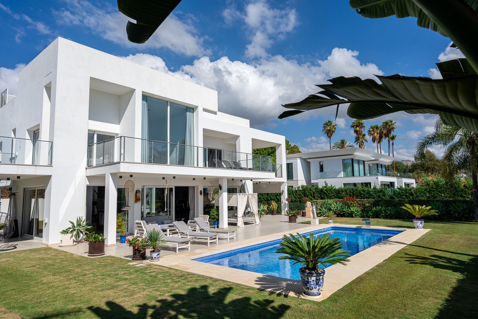 677c92d99cc341ce57b7a6eed78e7c18 - 5