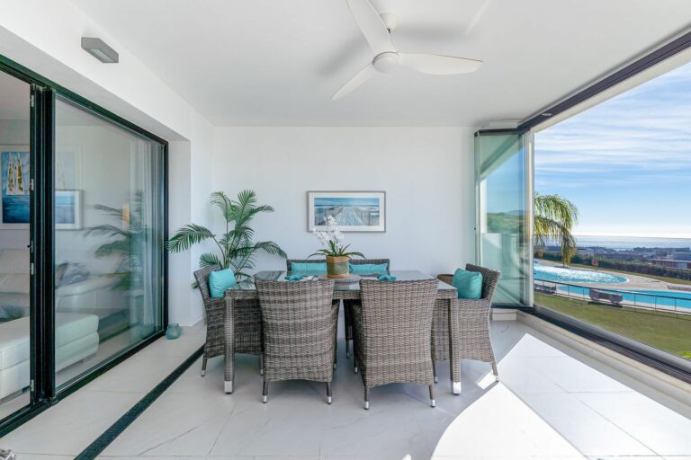 678b560fd64c5732b2f3c52fbbd0f1ba - 2