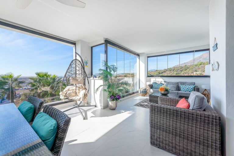 678b560fd64c5732b2f3c52fbbd0f1ba - 3