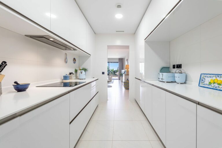 678b560fd64c5732b2f3c52fbbd0f1ba - 9