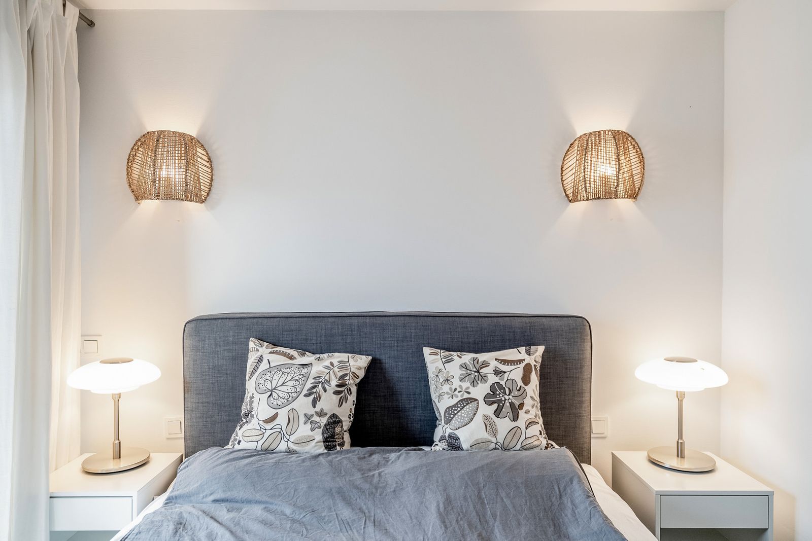 6825f48c0edb7e0a22fcfd99e6dac410 - 13