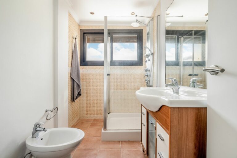 6825f48c0edb7e0a22fcfd99e6dac410 - 15