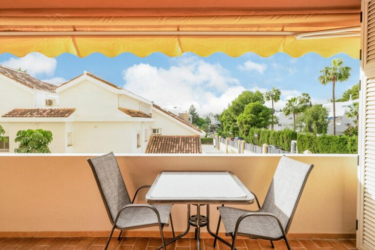 6825f48c0edb7e0a22fcfd99e6dac410 - 2