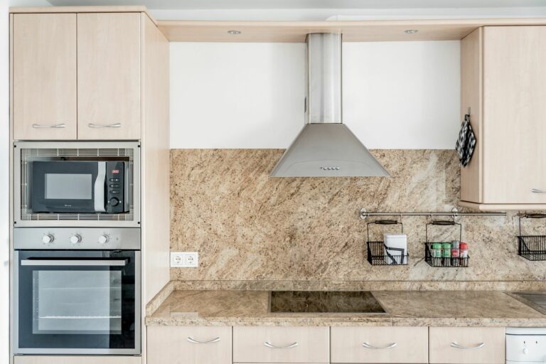 6825f48c0edb7e0a22fcfd99e6dac410 - 9