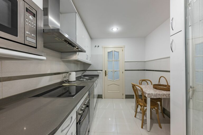 69012b9bb933813165720ad23cd859d9 - 15