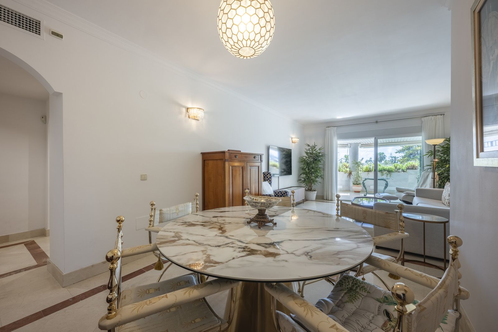 69012b9bb933813165720ad23cd859d9 - 7