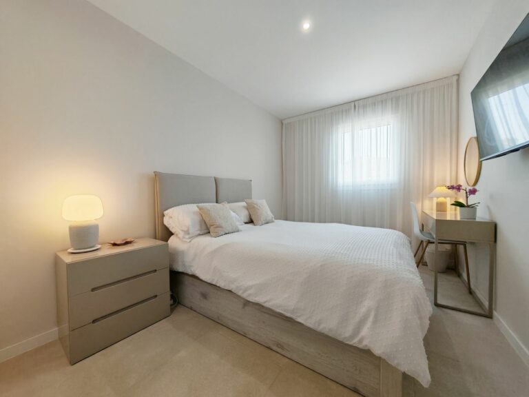 69016aa1500e2c48ae7a15fbb7386b67 - 13