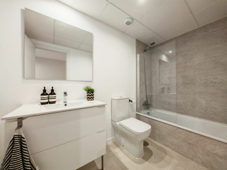 69016aa1500e2c48ae7a15fbb7386b67 - 15