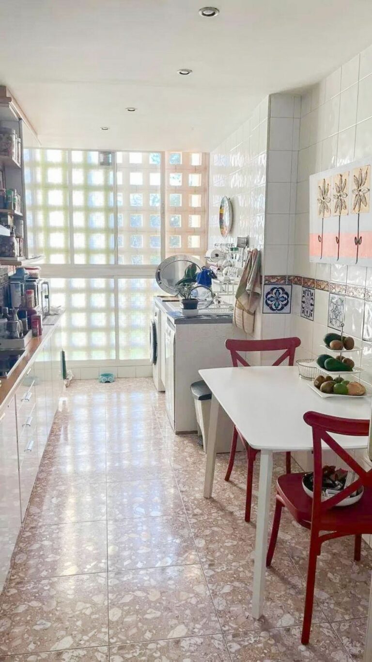 6a5c962af2158a9609c2845274c877d7 - 11