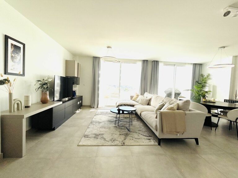 6acfe079ee9e33aa842df41567d5c5b4 - 14