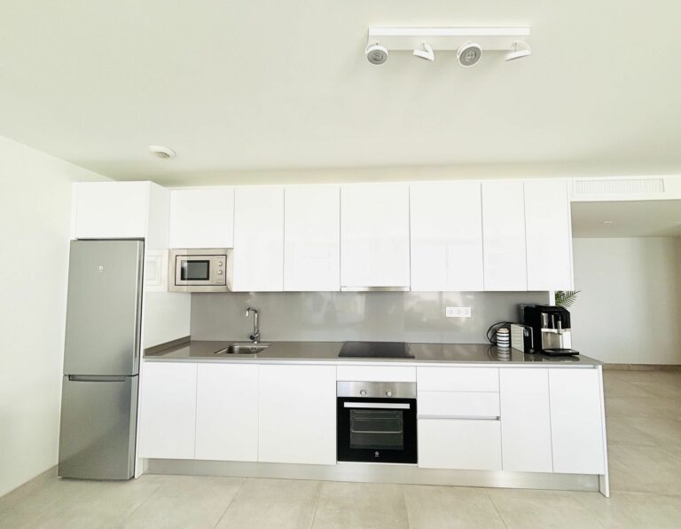 6acfe079ee9e33aa842df41567d5c5b4 - 16