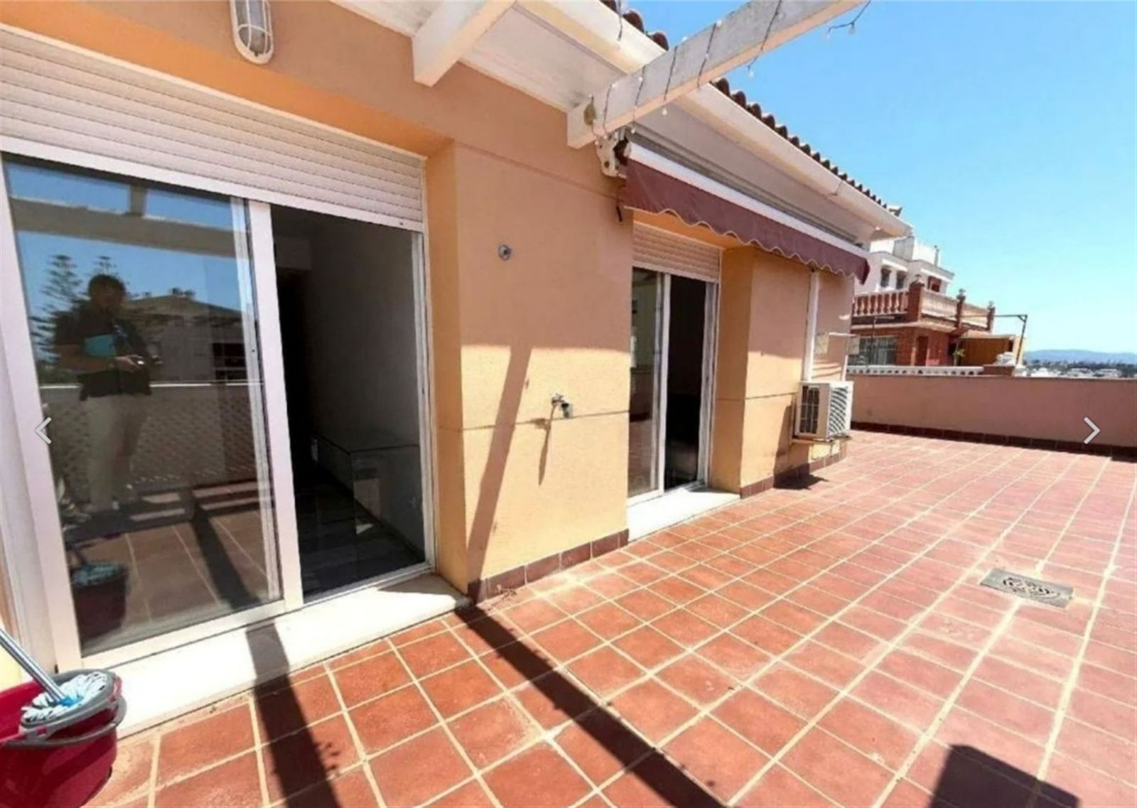 6c5bda68c2e5d7af6cc3e48572b527ac - 2