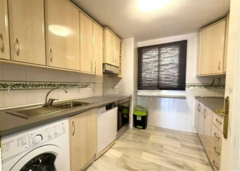 6c5bda68c2e5d7af6cc3e48572b527ac - 8