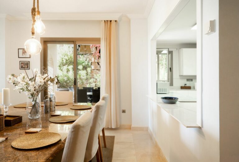 6c6f62ec1838f246b8ca3a91cec1b327 - 12