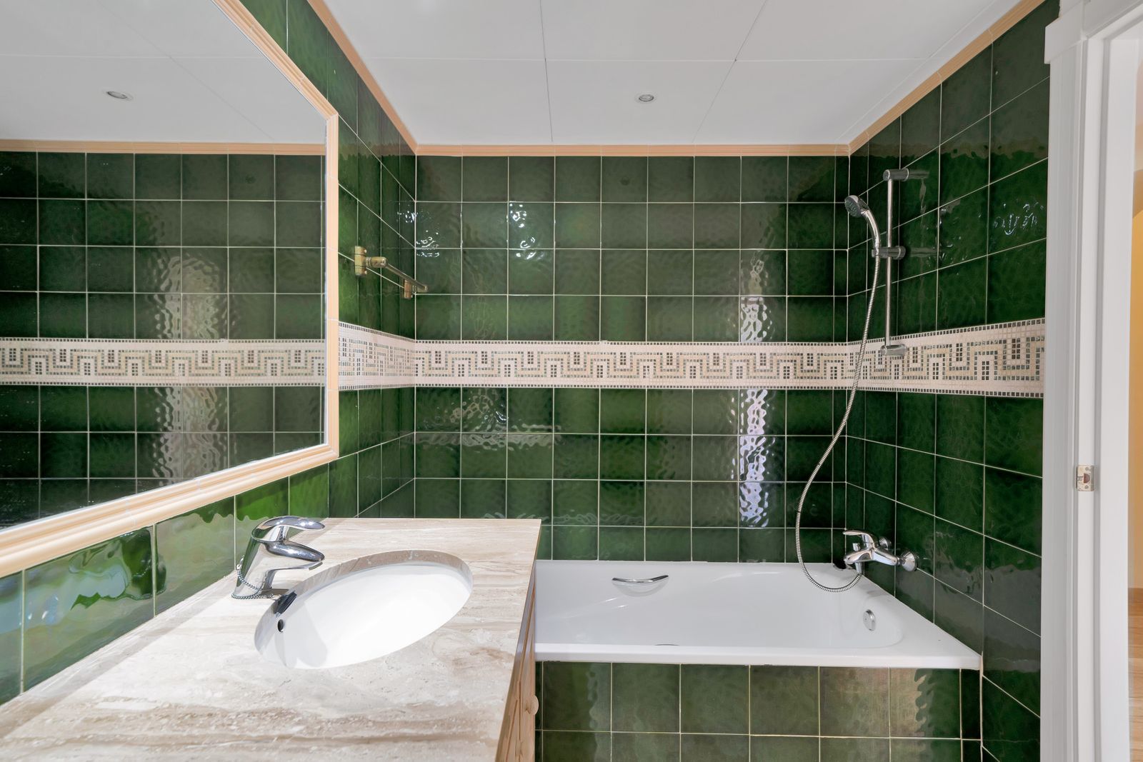 6cf949e367b567d009d7b687cfb5aecf - 13