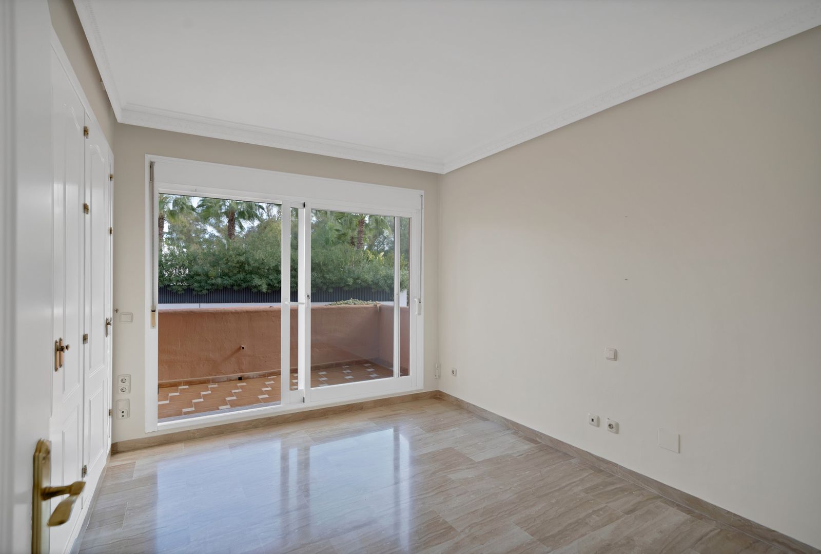 6cf949e367b567d009d7b687cfb5aecf - 15