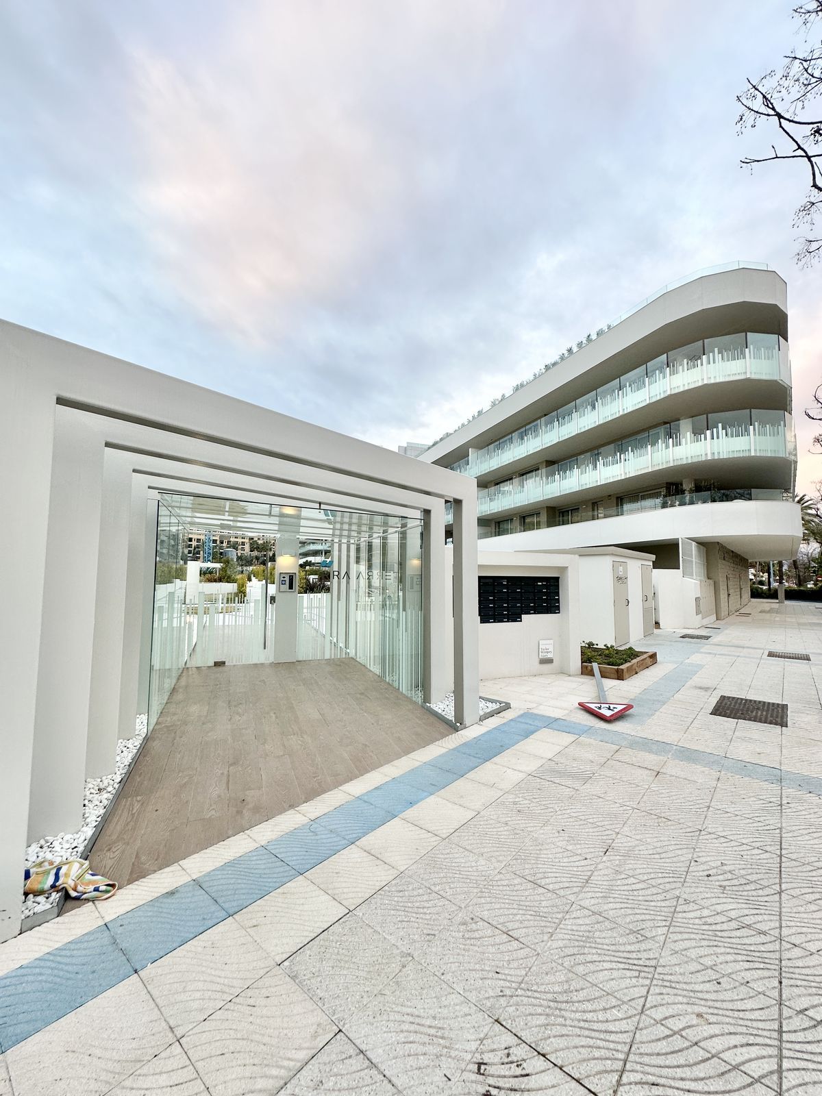 6d611180a5a5d632197cad87ee11861f - 14