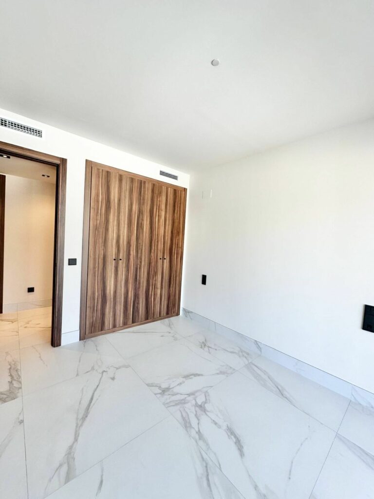 6d611180a5a5d632197cad87ee11861f - 6