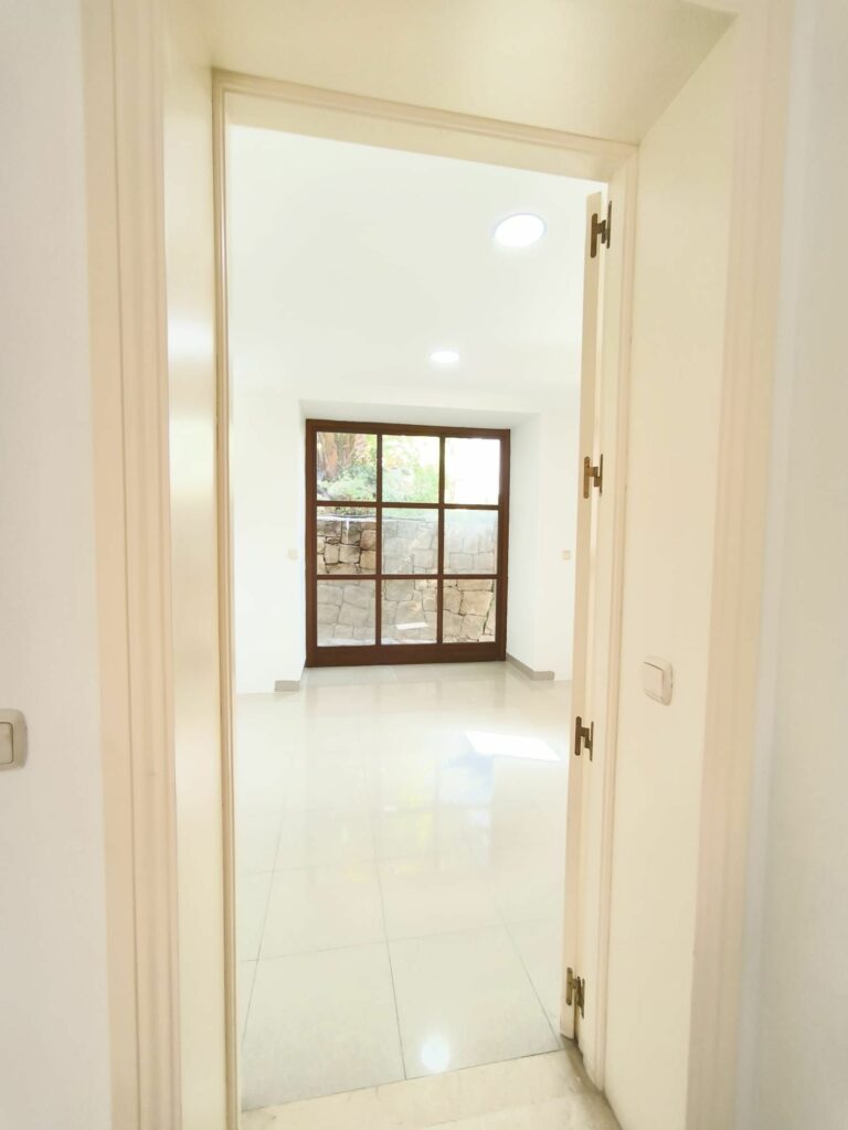 6ee9e5140837189b512c2a20a029c13b - 12