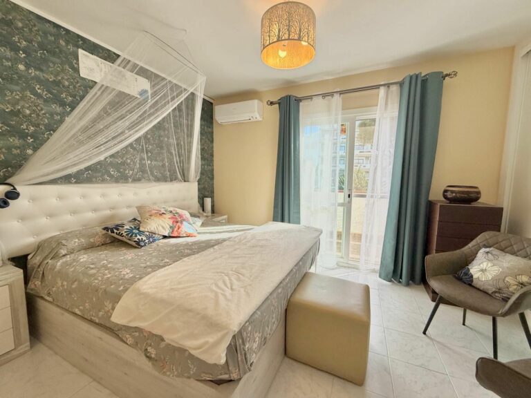 6f639d9f76000b91e4d1ecb437d18f3e - 13